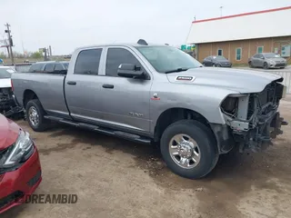 2019 Ram 2500 Tradesman with VIN 3C6UR5HL9KG641236, listed as a IAAI auction lot 41888989 with 137,451 mi miles. Bid and sale history available at carsss.com. Image 14.