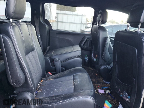 2015 Chrysler Town & Country S with VIN 2C4RC1HG5FR627653, listed as a Copart auction lot 87235414 with 103,684 mi miles and Salvage Title. Bid and sale history available at DreamBid. Image 11.