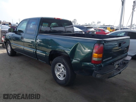 2001 Chevrolet Silverado 1500 LS with VIN 2GCEC19V111272435, listed as a IAAI auction lot 42040260 with 184,968 mi miles. Bid and sale history available at carsss.com. Image 3.