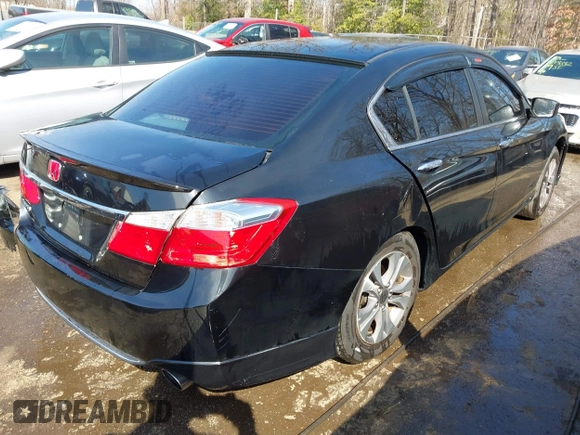 2014 Honda Accord LX z VIN 1HGCR2F39EA285638, wystawiony jako IAAI lot #41743082 z przebiegiem 140 773 mil mil oraz . Historia ofert i sprzedaży dostępna na DreamBid. Obrazek 4.