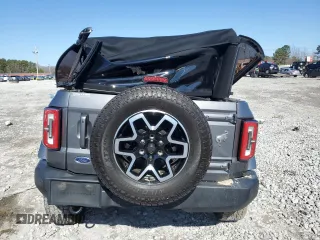 2022 Ford Bronco with VIN 1FMDE5BH7NLA74438, listed as a Copart auction lot 42649185 with Not provided miles and Salvage title. Bid and sale history available at DreamBid. Image 6.