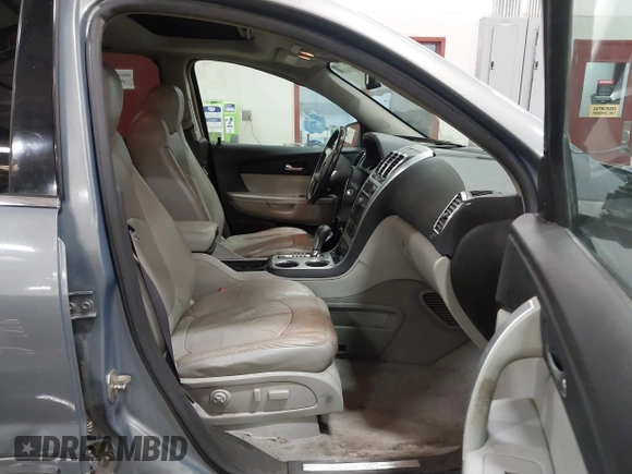 2008 GMC Acadia SLT2 with VIN 1GKEV33778J141966, listed as a IAAI auction lot 41813838 with 205,825 mi miles and . Bid and sale history available at DreamBid. Image 5.
