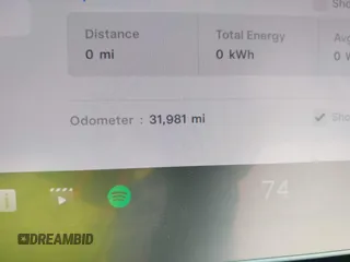 2023 Tesla Model 3 с VIN 5YJ3E1EAXPF553997, выставлен на аукционе IAAI как лот 41903219 с пробегом 31 981 миль миль и . История ставок и продаж доступна на DreamBid. Изображение 7.