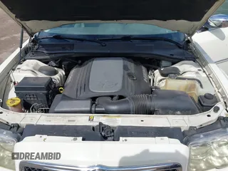 2010 Chrysler 300 C Hemi with VIN 2C3CA6CT8AH292887, listed as a IAAI auction lot 41844352 with 135,860 mi miles and . Bid and sale history available at carsss.com. Image 10.