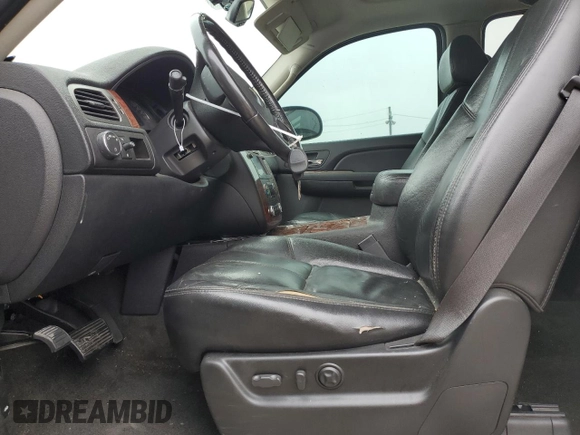2007 Chevrolet Tahoe LT with VIN 1GNFC13007R368744, listed as a Copart auction lot 60379365 with 209,027 mi miles and Clean title. Bid and sale history available at DreamBid. Image 7.