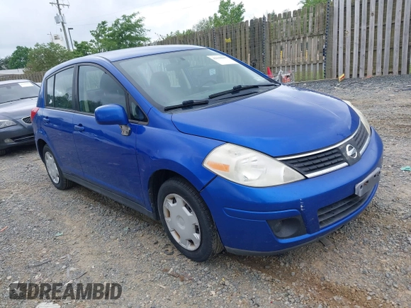2009 Nissan Versa 1.8 S with VIN 3N1BC13E79L425943, listed as a IAAI auction lot 42198557 with 217,059 mi miles. Bid and sale history available at carsss.com. Image 1.