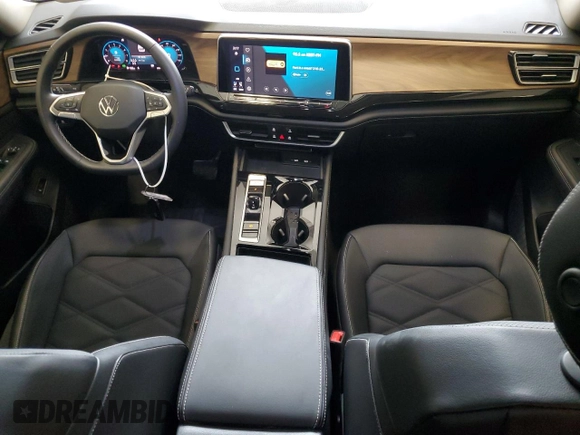 2025 Volkswagen Atlas SE with VIN 1V2WR2CA7SC503945, listed as a Copart auction lot 56392675 with 6,829 mi miles and Clean title. Bid and sale history available at DreamBid. Image 8.