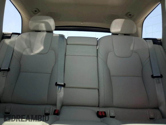 2021 Volvo XC60 Inscription с VIN YV4102DL0M1784035, выставлен на аукционе Copart как лот 48709295 с пробегом 31 255 миль миль и Списание • Salvage title. История ставок и продаж доступна на DreamBid. Изображение 10.