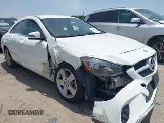 2019 Mercedes-Benz CLA 250 z VIN WDDSJ4EB2KN719639, wystawiony jako IAAI lot #42249557 z przebiegiem 44 977 mil mil oraz . Historia ofert i sprzedaży dostępna na DreamBid. Obrazek 1.