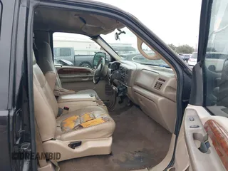 2001 Ford Super Duty F-250 XL with VIN 1FTNX20F01EA27544, listed as a IAAI auction lot 41395573 with 320,395 mi miles. Bid and sale history available at carsss.com. Image 5.