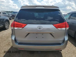 2011 Toyota Sienna XLE AAS с VIN 5TDYK3DCXBS169073, выставлен на аукционе Copart как лот 62084925 с пробегом 153 888 миль миль и Списание • Salvage title. История ставок и продаж доступна на DreamBid. Изображение 6.