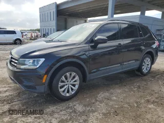 2018 Volkswagen Tiguan S z VIN 3VV1B7AX7JM056603, wystawiony jako Copart lot #63623245 z przebiegiem 86 584 mil mil oraz Szkoda całkowita • Salvage title. Historia ofert i sprzedaży dostępna na DreamBid. Obrazek 1.