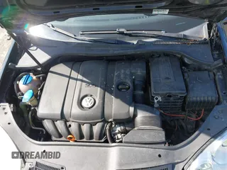 2010 Volkswagen Jetta Limited Edition with VIN 3VWRZ7AJ6AM163552, listed as a IAAI auction lot 42540534 with 205,796 mi miles and . Bid and sale history available at DreamBid. Image 10.