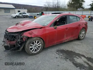 2015 Mazda 3 i Grand Touring z VIN 3MZBM1M79FM191625, wystawiony jako Copart lot #52003735 z przebiegiem 144 938 mil mil oraz Szkoda całkowita • Salvage title. Historia ofert i sprzedaży dostępna na DreamBid. Obrazek 1.