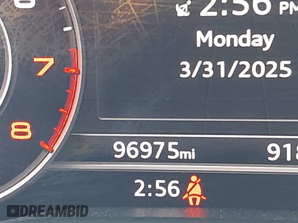 2018 Audi Q5 Premium Plus z VIN WA1BNAFY3J2234064, wystawiony jako IAAI lot #41923348 z przebiegiem 96 975 mil mil oraz . Historia ofert i sprzedaży dostępna na DreamBid. Obrazek 15.