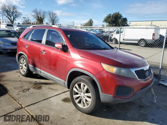 2011 Kia Sorento LX with VIN 5XYKT4A23BG083170, listed as a Copart auction lot 44456045 with 197,621 mi miles and Clean Title. Bid and sale history available at carsss.com. Image 4.
