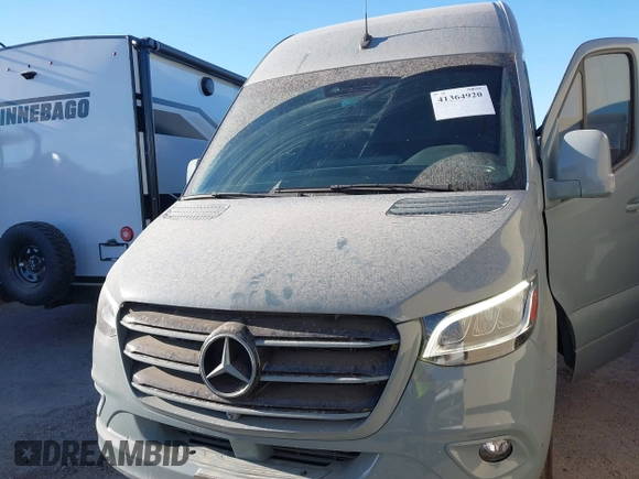 2021 Mercedes-Benz Sprinter Cargo with VIN W1W4ECHY5MT075011, listed as a IAAI auction lot 41364920 with 22,421 mi miles and . Bid and sale history available at carsss.com. Image 6.