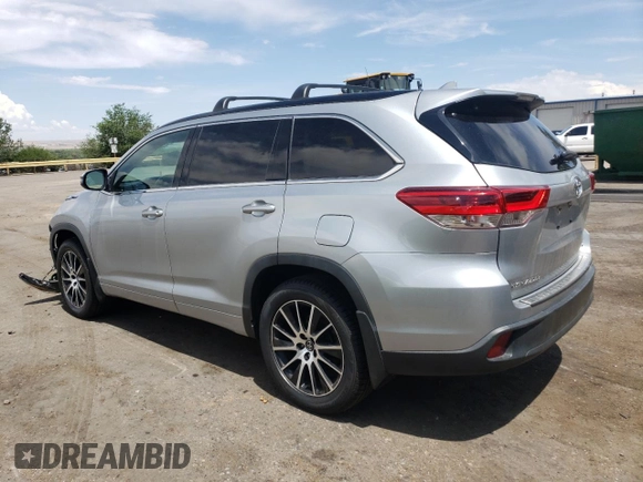 2018 Toyota Highlander SE with VIN 5TDJZRFH3JS895705, listed as a Copart auction lot 58028185 with 23,800 mi miles and Salvage title. Bid and sale history available at DreamBid. Image 2.