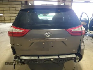 2018 Toyota Sienna XLE Auto Access Seat with VIN 5TDYZ3DC7JS954919, listed as a Copart auction lot 56974515 with 83,821 mi miles and Salvage title. Bid and sale history available at DreamBid. Image 6.
