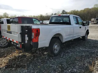 2022 Ford F-250 XL with VIN 1FT7X2B67NEF13442, listed as a Copart auction lot 51285825 with Not Provided miles and Salvage Title. Bid and sale history available at DreamBid. Image 3.