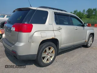 2010 GMC Terrain SLE-2 z VIN 2CTFLEEY6A6252040, wystawiony jako IAAI lot #42750227 z przebiegiem Nie podano mil oraz . Historia ofert i sprzedaży dostępna na DreamBid. Obrazek 4.