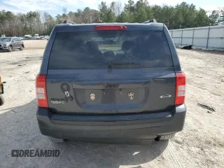 2015 Jeep Patriot Altitude with VIN 1C4NJRBBXFD259036, listed as a Copart auction lot 47502655 with 278,199 mi miles and Salvage title. Bid and sale history available at DreamBid. Image 6.