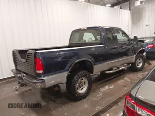 2002 Ford F-350 XL with VIN 1FTSX31F42EB82753, listed as a IAAI auction lot 42231353 with 229,223 mi miles and . Bid and sale history available at DreamBid. Image 4.