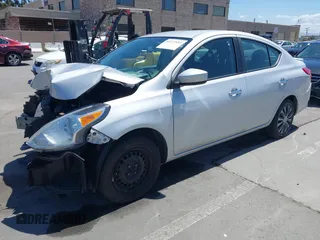 2019 Nissan Versa SV z VIN 3N1CN7AP2KL873700, wystawiony jako IAAI lot #42272553 z przebiegiem 89 256 mil mil oraz . Historia ofert i sprzedaży dostępna na DreamBid. Obrazek 19.