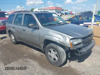 2002 Chevrolet TrailBlazer LS with VIN 1GNDS13S322303772, listed as a IAAI auction lot 42143005 with 208,765 mi miles and . Bid and sale history available at DreamBid. Image 1.