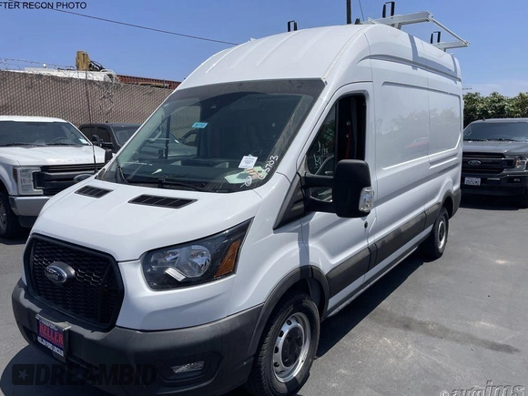 2023 Ford Transit Cargo с VIN 1FTBR1X83PKC01860, выставлен на аукционе IAAI как лот 42568756 с пробегом 41 миль миль и . История ставок и продаж доступна на DreamBid. Изображение 9.
