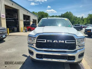 2019 Ram 2500 Tradesman with VIN 3C6UR5CL1KG598101, listed as a IAAI auction lot 42667301 with 90,262 mi miles and . Bid and sale history available at DreamBid. Image 39.
