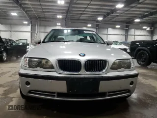 2004 BMW 3 Series 330xi with VIN WBAEW53404PN34206, listed as a Copart auction lot 89312765 with 136,885 mi miles and Salvage Title. Bid and sale history available at carsss.com. Image 5.