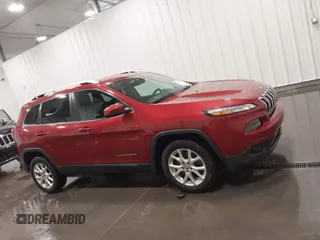 2015 Jeep Cherokee Latitude with VIN 1C4PJLCB6FW616477, listed as a IAAI auction lot 41812431 with 131,234 mi miles. Bid and sale history available at carsss.com. Image 14.