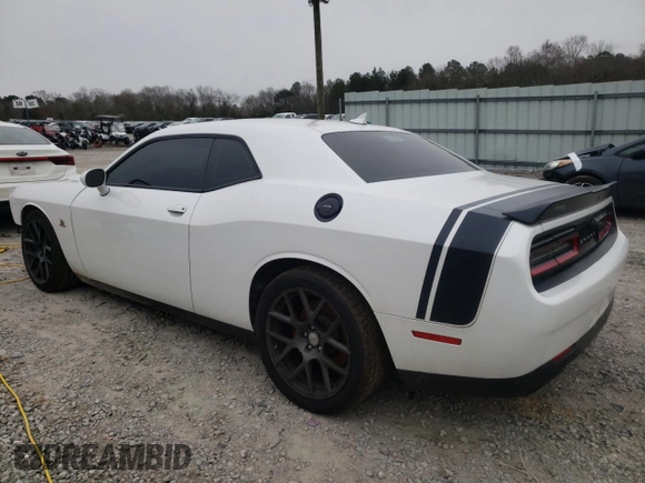2016 Dodge Challenger R/T Scat Pack z VIN 2C3CDZFJ3GH153326, wystawiony jako Copart lot #45931845 z przebiegiem 64 245 mil mil oraz Szkody całkowita. Historia ofert i sprzedaży dostępna na DreamBid. Obrazek 2.