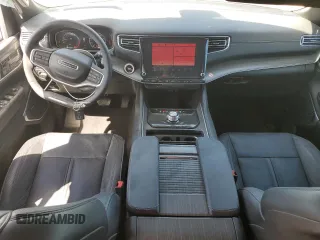 2024 Jeep Wagoneer Series II с VIN 1C4SJRBP2RS159821, выставлен на аукционе Copart как лот 49981005 с пробегом 14 857 миль миль и Чистый • Clean title. История ставок и продаж доступна на DreamBid. Изображение 8.
