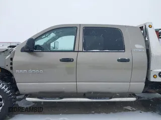 2006 Dodge Ram 3500 Laramie with VIN 3D7LX39C96G191936, listed as a IAAI auction lot 41602674 with 207,529 mi miles. Bid and sale history available at carsss.com. Image 15.