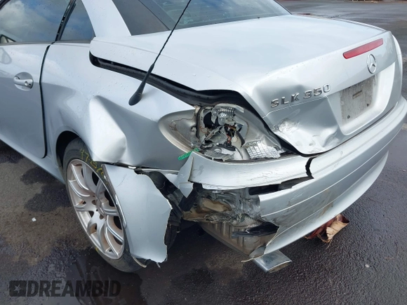 2005 Mercedes-Benz SLK 230/320 с VIN WDBWK56F35F045143, выставлен на аукционе IAAI как лот 42014710 с пробегом 96 868 миль миль и . История ставок и продаж доступна на DreamBid. Изображение 6.