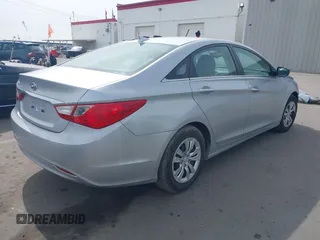 2012 Hyundai Sonata GLS with VIN 5NPEB4AC1CH309290, listed as a IAAI auction lot 41854534 with 178,919 mi miles. Bid and sale history available at carsss.com. Image 4.