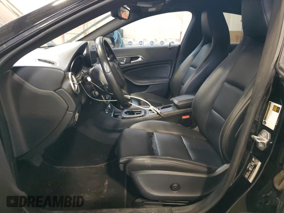 2018 Mercedes-Benz CLA 250 z VIN WDDSJ4GBXJN670296, wystawiony jako Copart lot #58865545 z przebiegiem 140 876 mil mil oraz Szkoda całkowita • Salvage title. Historia ofert i sprzedaży dostępna na DreamBid. Obrazek 7.