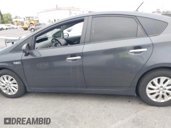 2013 Toyota Prius with VIN JTDKN3DP5D3046608, listed as a IAAI auction lot 42168159 with 146,863 mi miles and . Bid and sale history available at DreamBid. Image 14.