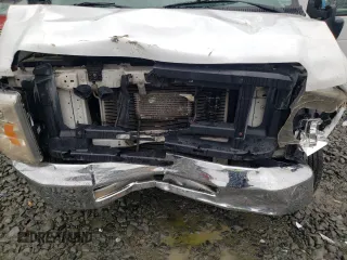 2013 Ford Econoline Cargo Commercial с VIN 1FTNE2EW8DDB03942, выставлен на аукционе Copart как лот 81302434 с пробегом 126 461 миль миль и Списание • Salvage title. История ставок и продаж доступна на DreamBid. Изображение 13.