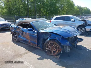 2022 Ford Mustang EcoBoost z VIN 1FATP8UH4N5102828, wystawiony jako IAAI lot #42073571 z przebiegiem 69 931 mil mil oraz . Historia ofert i sprzedaży dostępna na DreamBid. Obrazek 1.