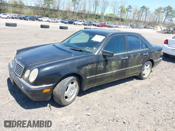 1997 Mercedes-Benz E-Class with VIN WDBJF72F8VA309745, listed as a IAAI auction lot 42119469 with 131,318 mi miles. Bid and sale history available at carsss.com. Image 2.