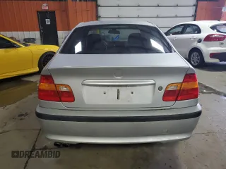 2004 BMW 3 Series 330xi with VIN WBAEW53474PN32727, listed as a Copart auction lot 81827714 with 174,810 mi miles and Clean Title. Bid and sale history available at carsss.com. Image 6.