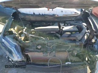 2014 Nissan Rogue S z VIN 5N1AT2MT9EC817027, wystawiony jako Copart lot #88221235 z przebiegiem Nie podano mil oraz Szkoda całkowita • Salvage title. Historia ofert i sprzedaży dostępna na DreamBid. Obrazek 13.