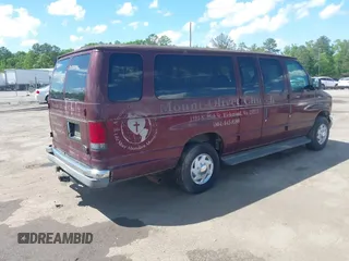 2004 Ford Econoline Passenger XL with VIN 1FBSS31L44HA42194, listed as a IAAI auction lot 42214006 with 178,206 mi miles and . Bid and sale history available at carsss.com. Image 4.