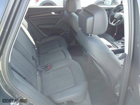 2019 Audi Q5 Premium Plus with VIN WA1BNAFY7K2067970, listed as a IAAI auction lot 41479814 with 15,292 mi miles. Bid and sale history available at carsss.com. Image 8.