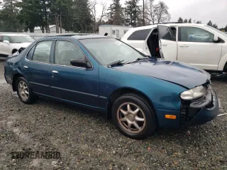1997 Nissan Altima XE with VIN 1N4BU31D3VC222205, listed as a Copart auction lot 84018274 with 261,349 mi miles and Salvage Title. Bid and sale history available at carsss.com. Image 4.