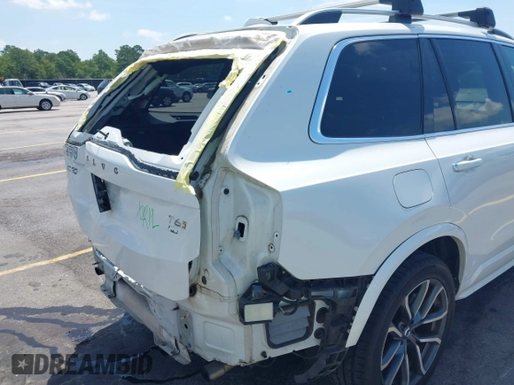 2016 Volvo XC90 T6 Momentum with VIN YV4A22PK8G1034321, listed as a IAAI auction lot 42424745 with 141,771 mi miles and . Bid and sale history available at DreamBid. Image 18.