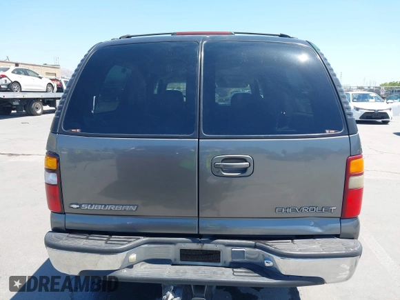 2000 Chevrolet Suburban LS with VIN 3GNFK16T3YG150971, listed as a IAAI auction lot 42333901 with 221,712 mi miles and . Bid and sale history available at DreamBid. Image 16.